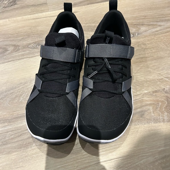 Xero Barefoot Gym Runner - Picture 4 of 5